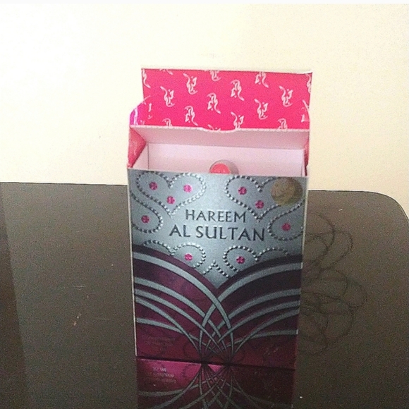 Hareem Al Sultan Silver oil perfume 35ml Brand new in wrap box. - Picture 3 of 10